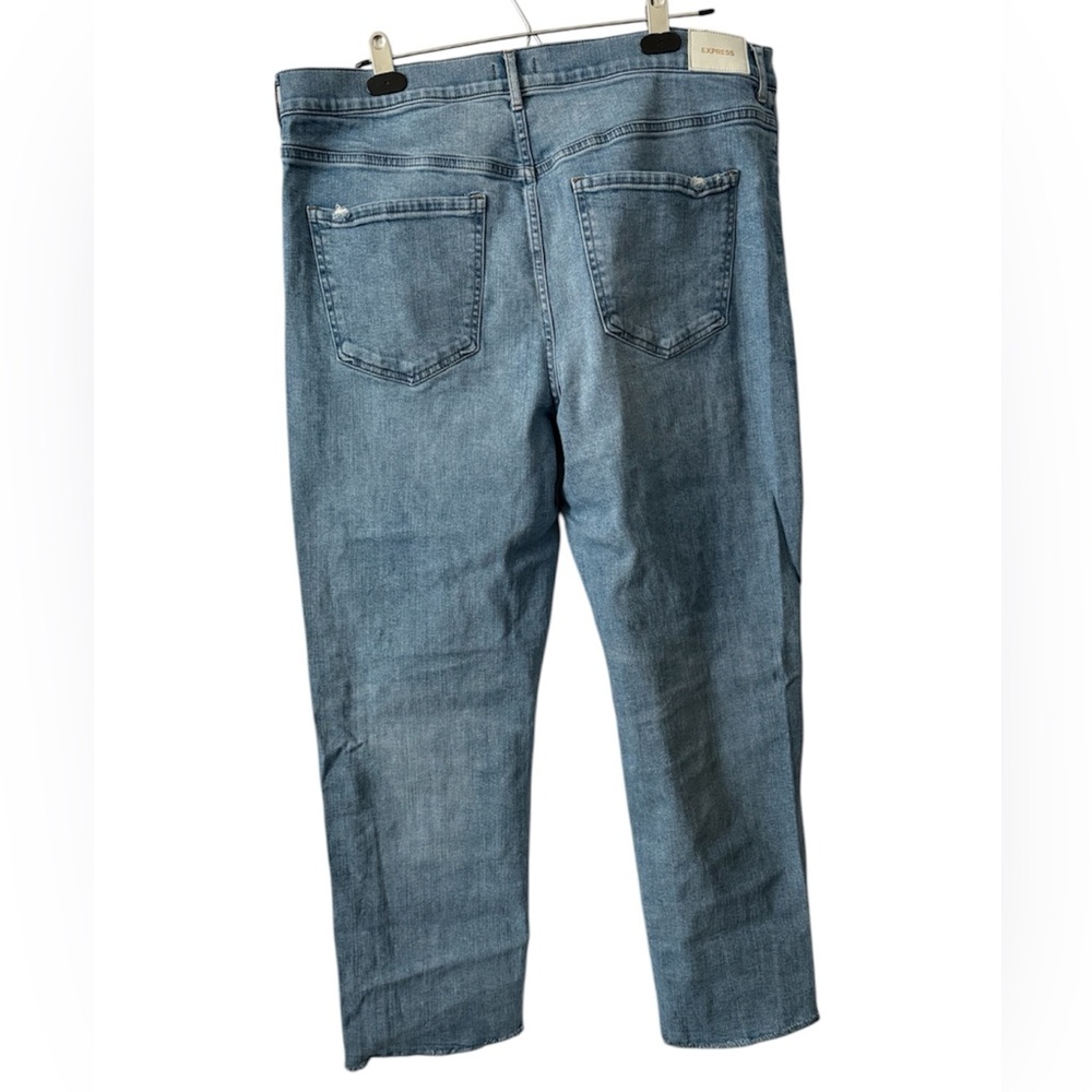 Express Super High Rise Modern Straight Jeans ✨ - Picture 2 of 4